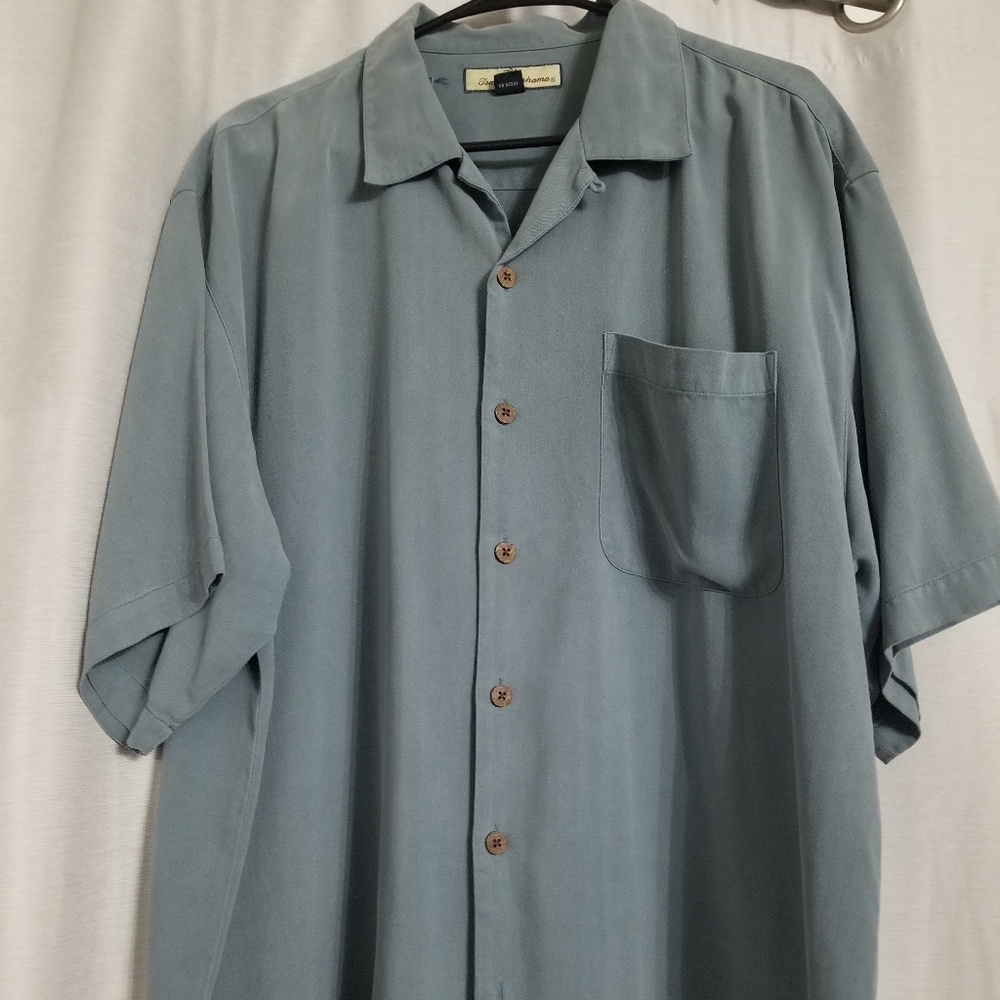 Tommy Bahama gray silk shirt